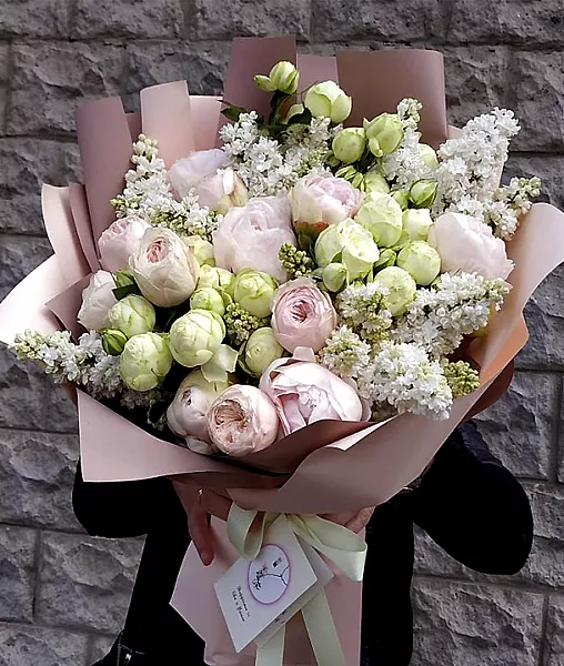 Заказать цветы с доставкой в Киеве